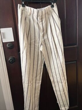 A.L.C. Charles pleaded linen Trousers in cream Stripe